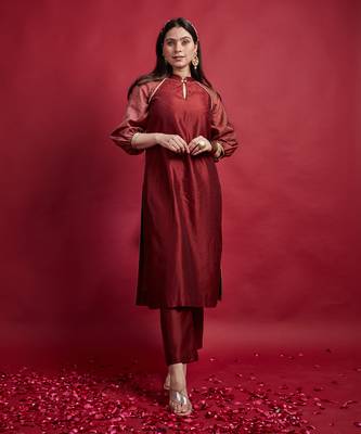 Maroon raglan sleeves kurta set 1