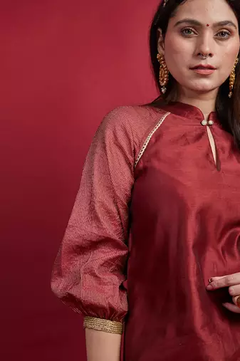 Maroon raglan sleeves kurta set