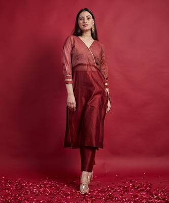 Maroon high slit kurta set 1