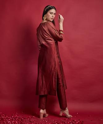 Maroon high slit kurta set 4