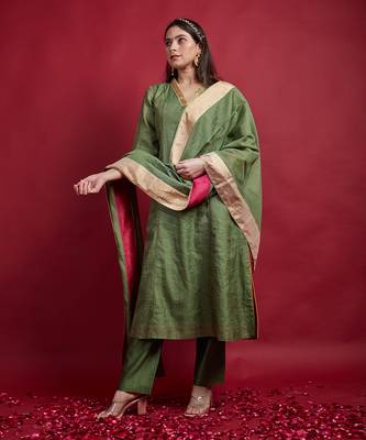 Olive green chanderi embroidered zari striped kurta set 1