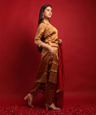 Gold zari handloom kurta set 3