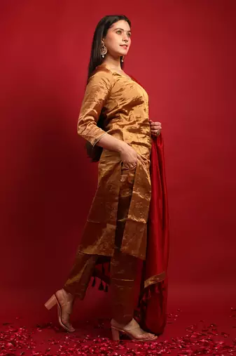 Gold zari handloom kurta set