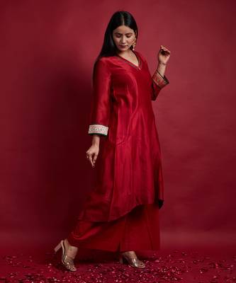 Red chanderi handloom a line high low kurta set 2