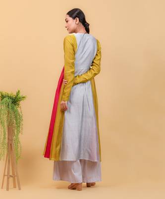 Grey chanderi handloom anarkali set with dupatta 2