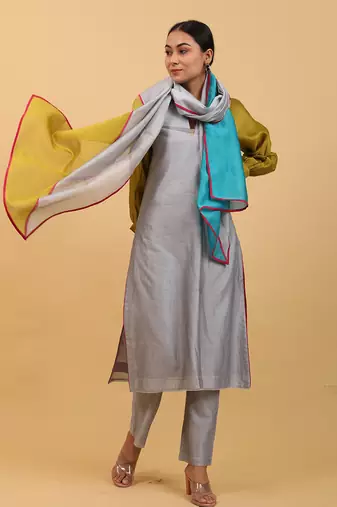 Grey raglan sleeve kurta set with dupatta