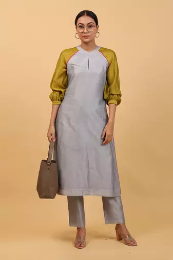 Grey raglan sleeve kurta set with dupatta