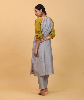 Grey raglan sleeve kurta set 4