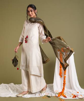 Off white chanderi handloom asymetrical kurta set 1