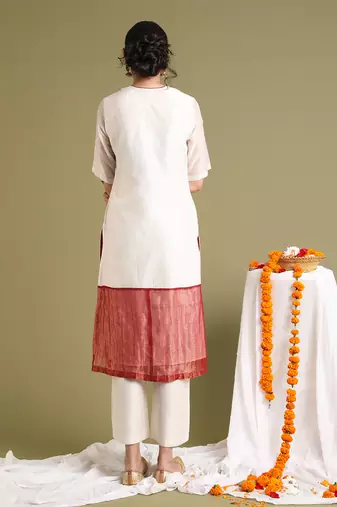 Off white & red chanderi handloom kurta set