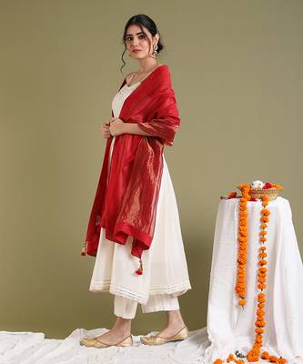 Off white anarkali set with dupatta 2