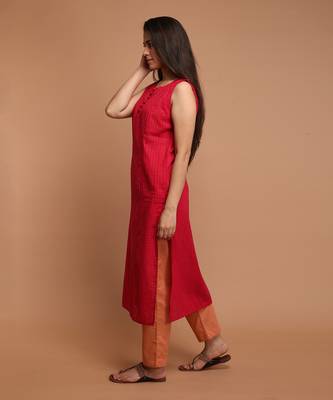 Hot pink textured cotton kurta set with dupatta 3