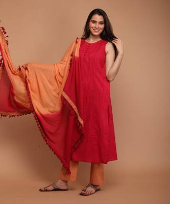 Hot pink textured cotton kurta set with dupatta 4