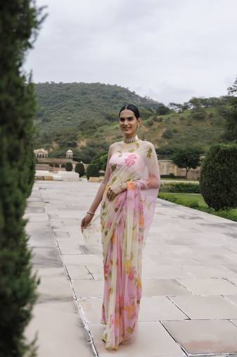 Geroo Jaipur White pink shaded hand painted floral chiffon saree with blouse