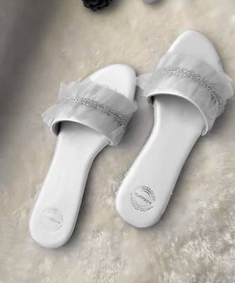 White ruffle flats 1