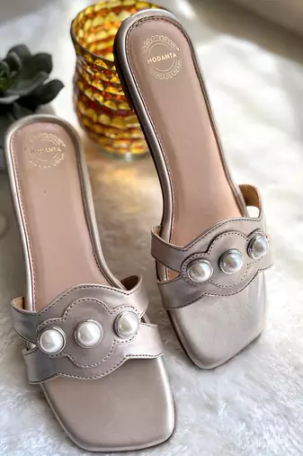 Gold pearl flats