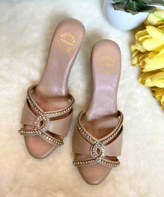 Diamond beige wedges 1
