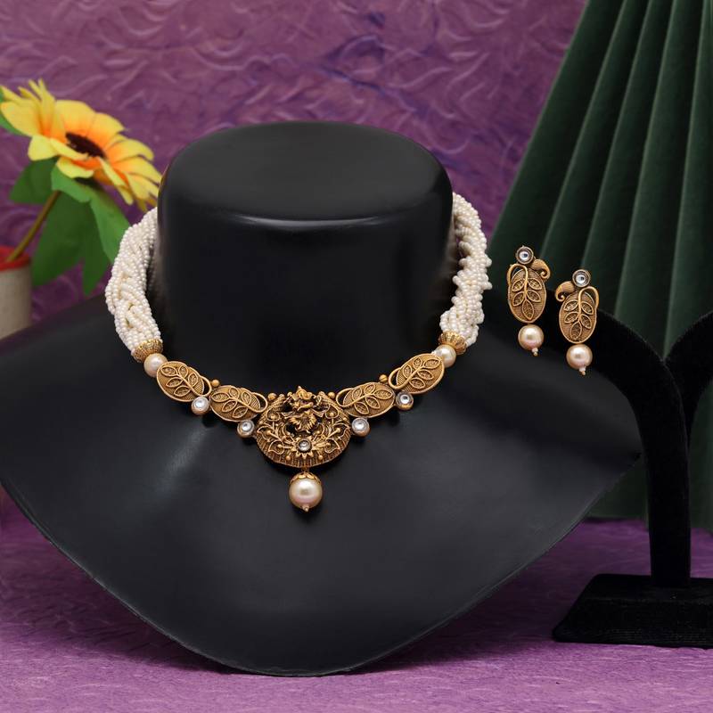 Gold color choker matte gold temple necklace set