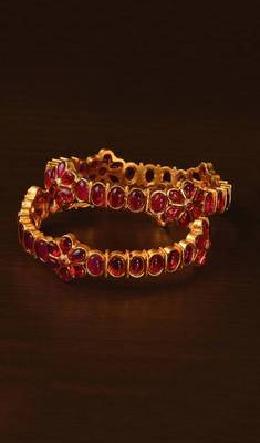 Ruby Embellished Matte Finish Temple Bangles BD563 1