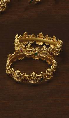 Matte Gold finish south indian temple stone bangles 1