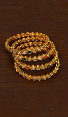 Gold Plated Kundan Embellished Bangle Set BD493 2