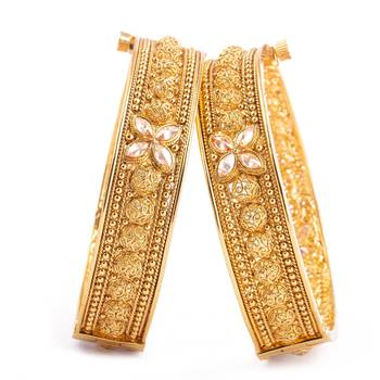 Elegance Brass Rajwadi Plated Floral Design Stone Kada/Bangles Set 3