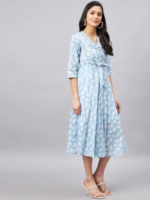 Winered light blue floral print dress 4