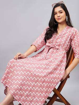 Winered pink zigzag print front knot dress 2