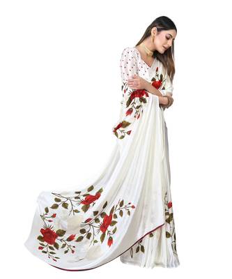 Mannequin store printed saree 4