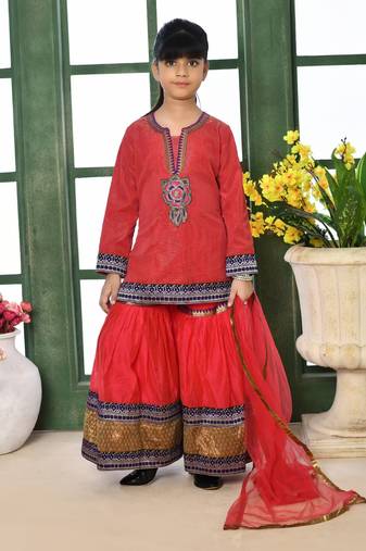 Pink embroidered shimmer straight kids salwar suits