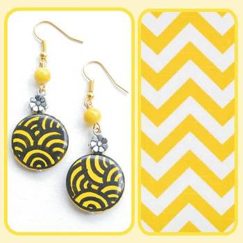 Trible Print earrings 1