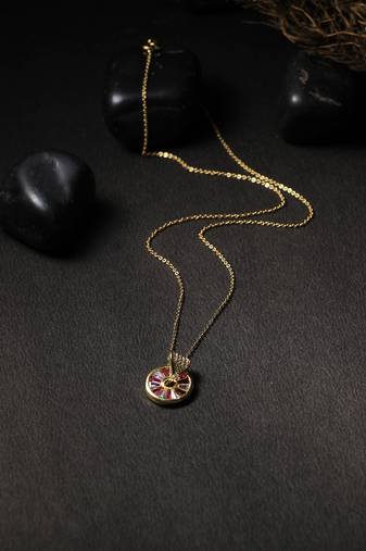 24 ct gold-plated round pendant cubic zirconia minimal chain