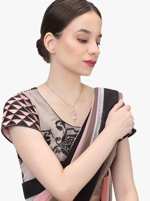 Women 24ct gold-plated minimal chain with pink pendent 6