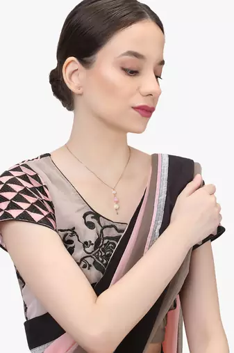 Women 24ct gold-plated minimal chain with pink pendent