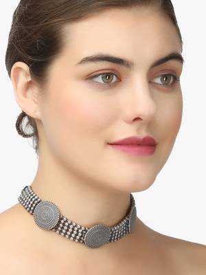 Silver-plated brass oxidised necklace 2