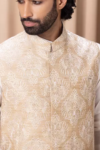 Beige aaryan bandi