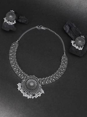 Silver-plated oxidised with white pearls jewellery set 1