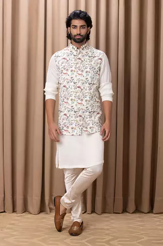 Off white amaani bandi set