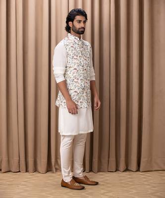 Off white amaani bandi set 4
