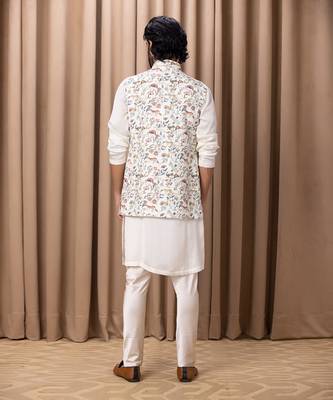 Off white amaani bandi set 5