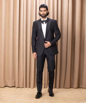 Black darrius tuxedo set 1