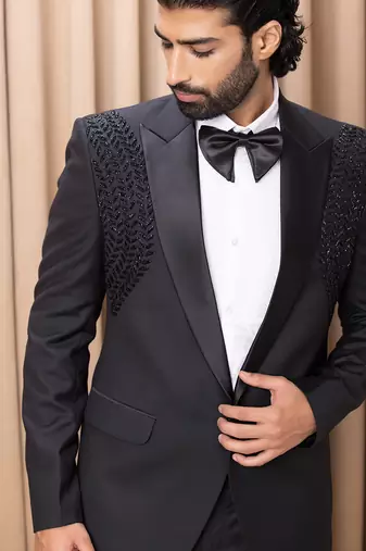 Black darrius tuxedo set