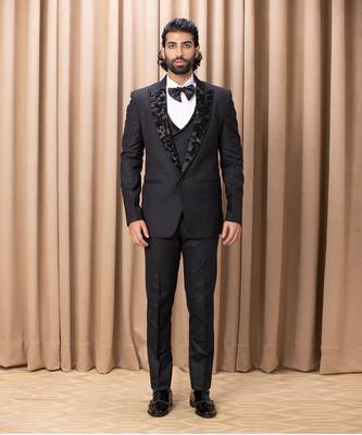 Black daryush tuxedo set 1