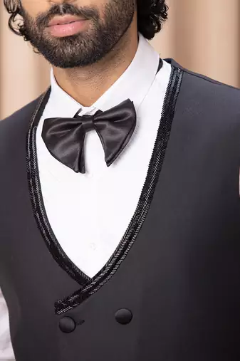 Black daryush tuxedo set