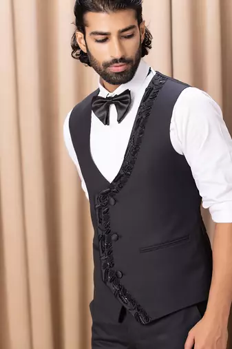 Black nasir tuxedo set