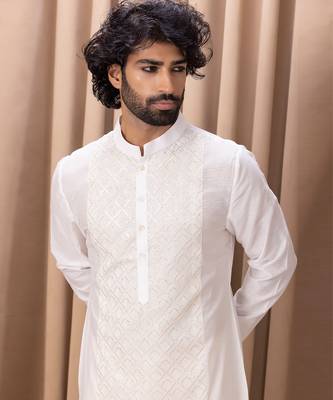 Off white ranjha kurta set 5