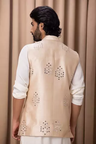 Beige hasan bandi