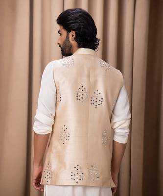 Beige hasan bandi set 4
