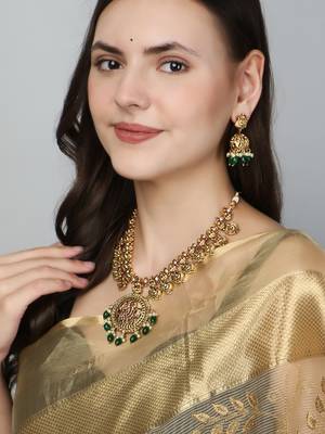 Gold-plated stone & pearl peacock design jewellery set 3