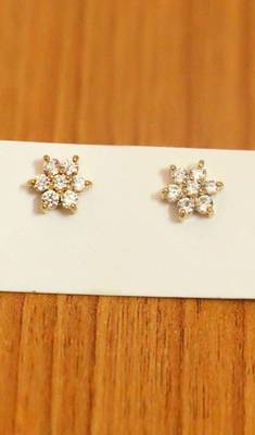 Diamond Look Flower Pattern Gold Plated Studs 2